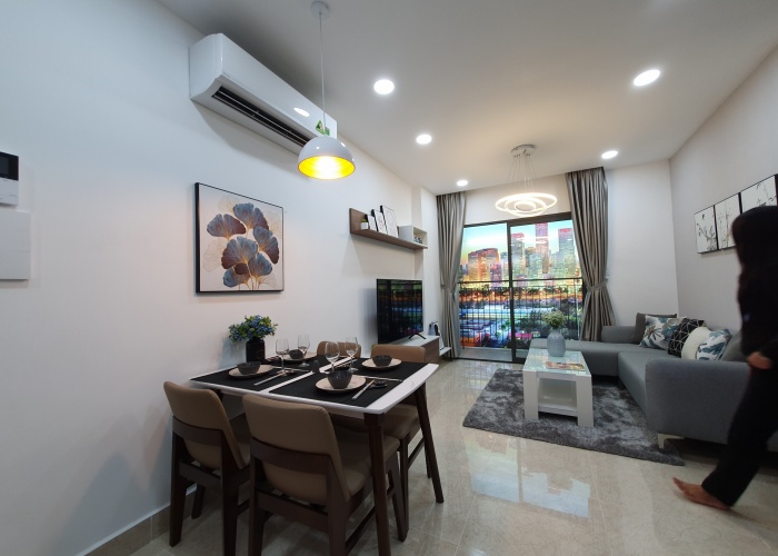 Phòng khách căn hộ Legacy Central
